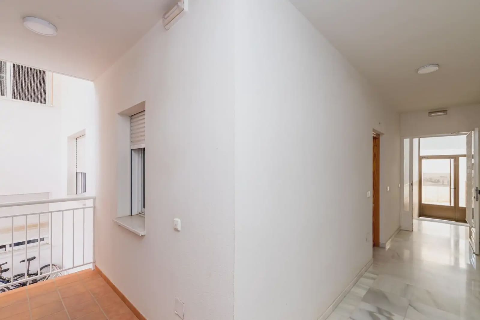 Flat for sale in Garrucha with garage - € 275,000 (Ref: 9837017)