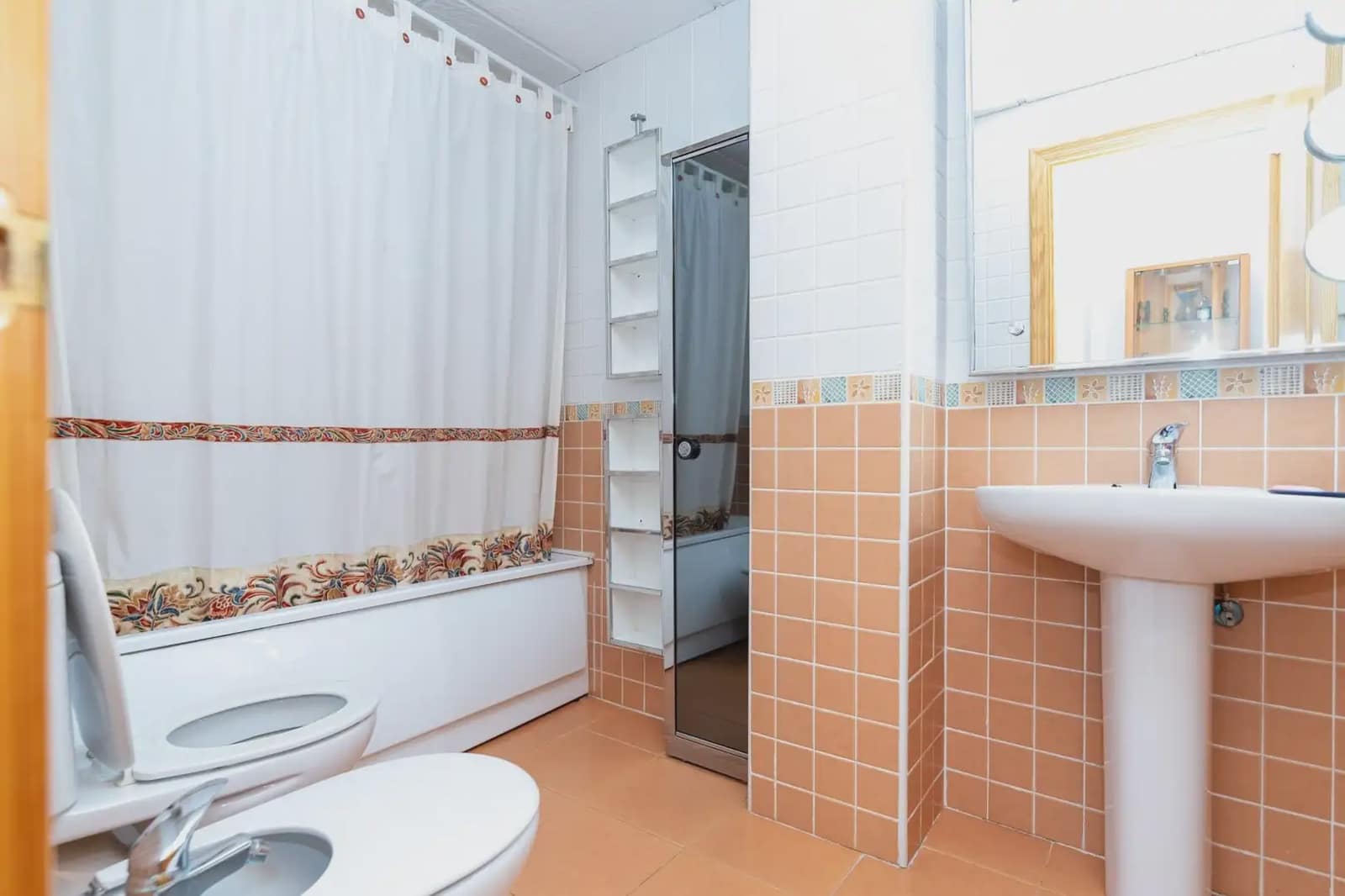 Flat for sale in Garrucha with garage - € 275,000 (Ref: 9837017)