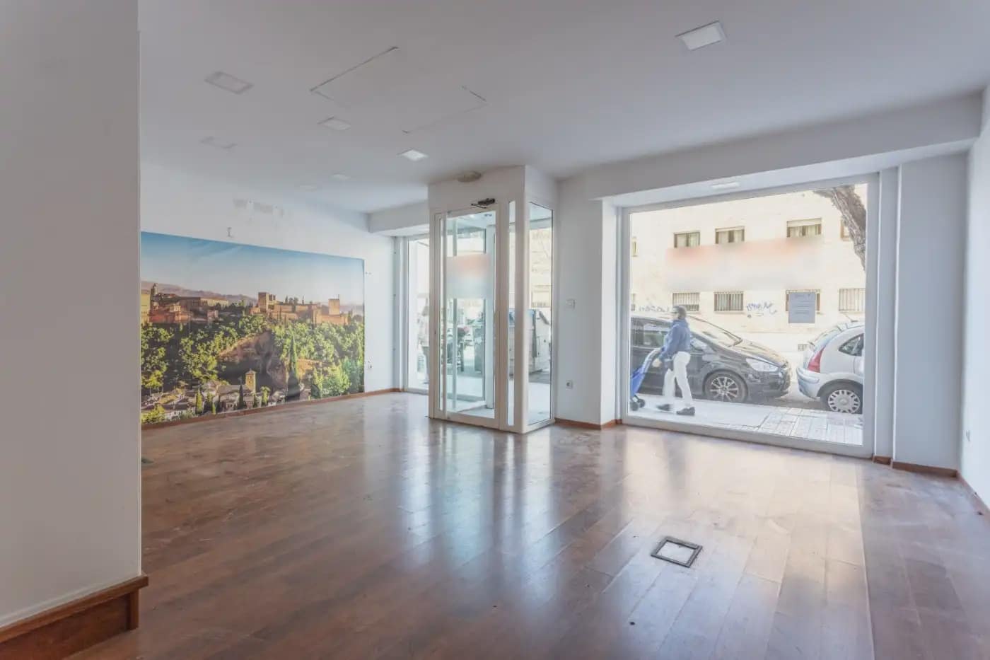 Local Comercial en Granada ciudad en venta - 125.000 € (Ref: 9837018)