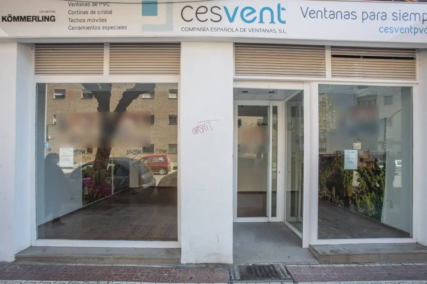 Local Comercial en Granada ciudad en venta - 125.000 € (Ref: 9837018)