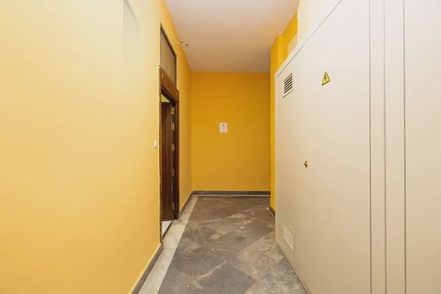 Erhverv til salg i San Matías - Realejo, Granada by - € 295.000 (Ref: 9837023)