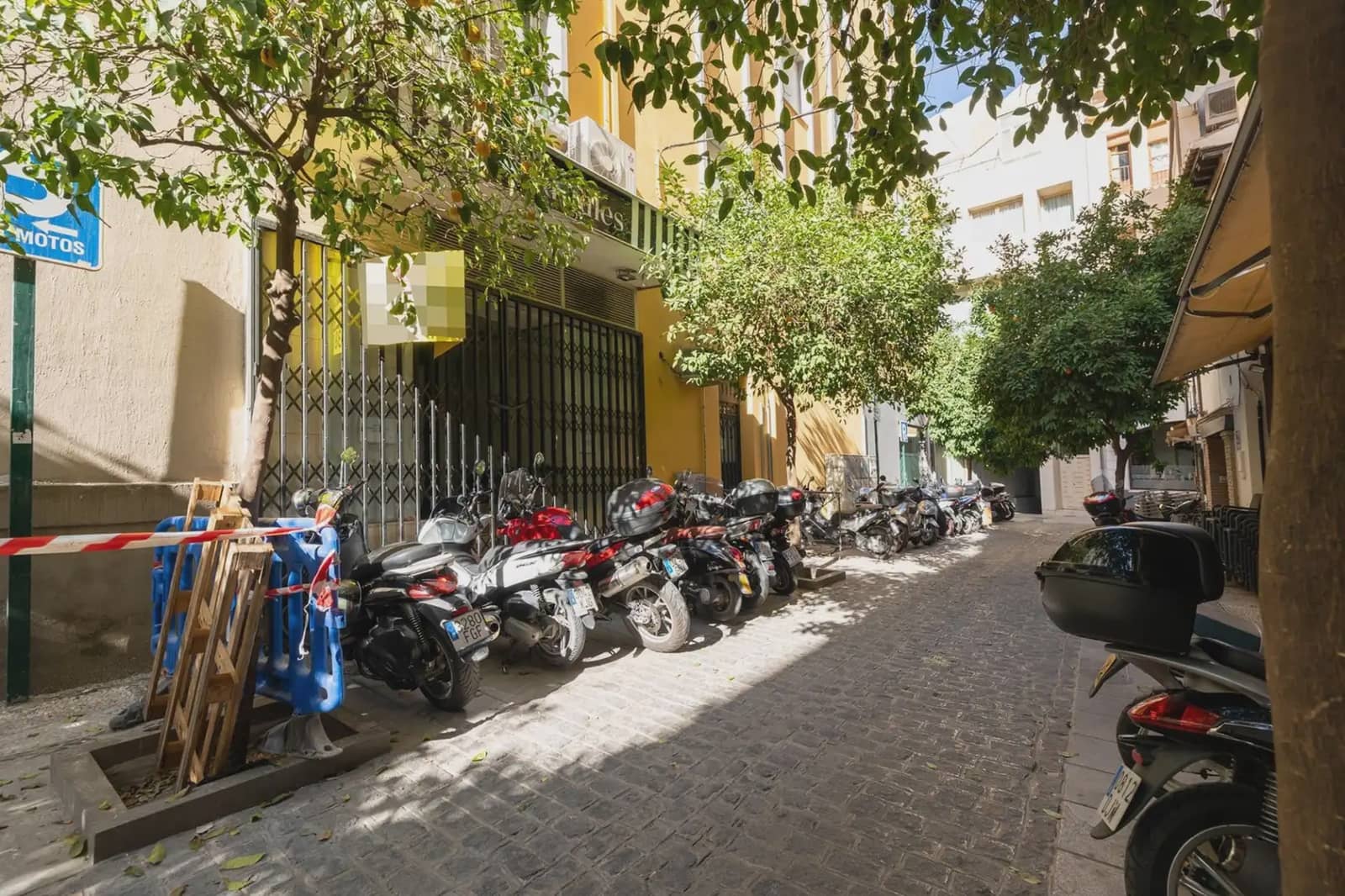 Local Comercial en Granada ciudad en venta - 295.000 € (Ref: 9837023)