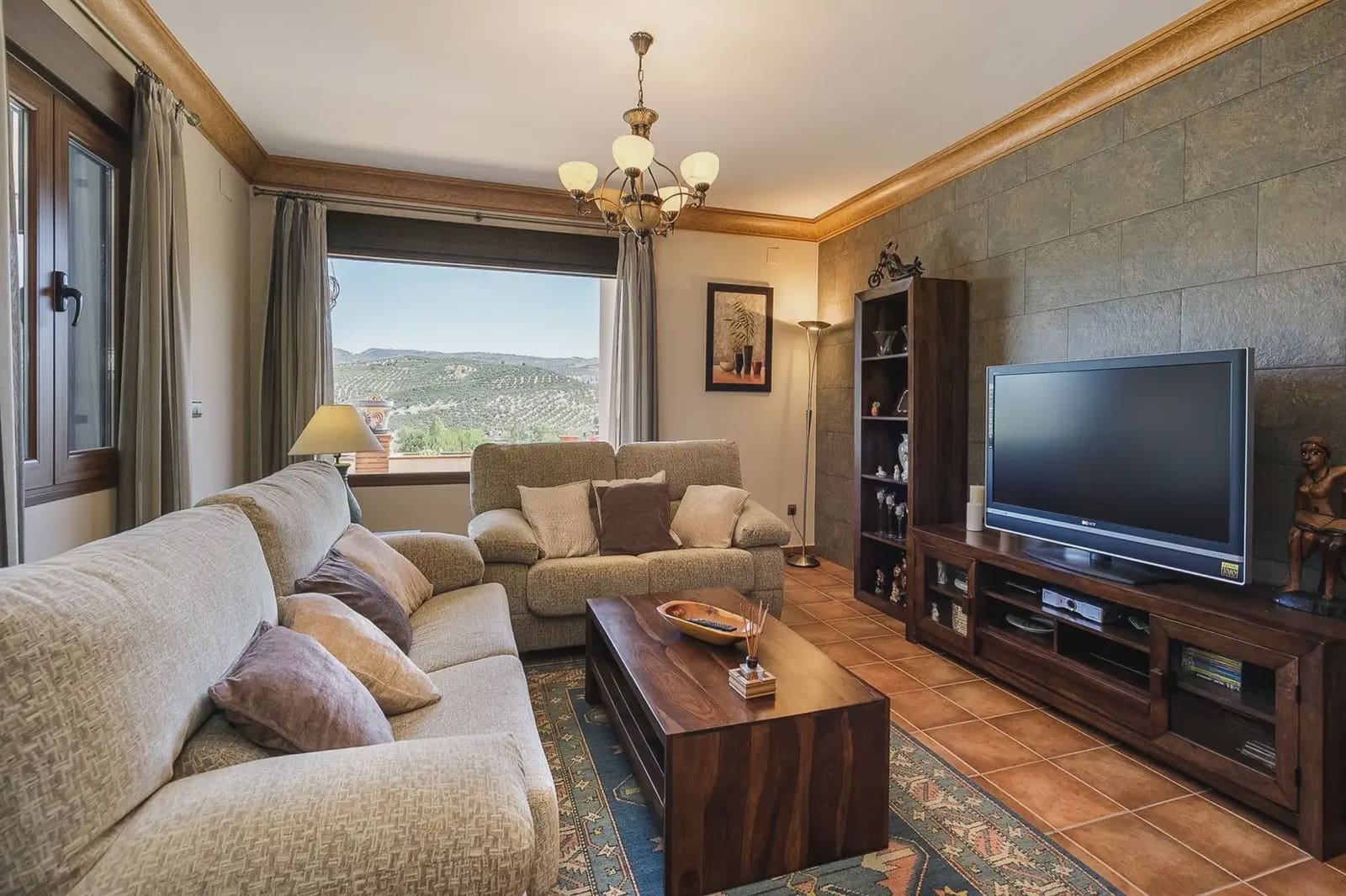 Finca/Country House for sale in Montefrio with pool garage - € 790,000 (Ref: 9837025)