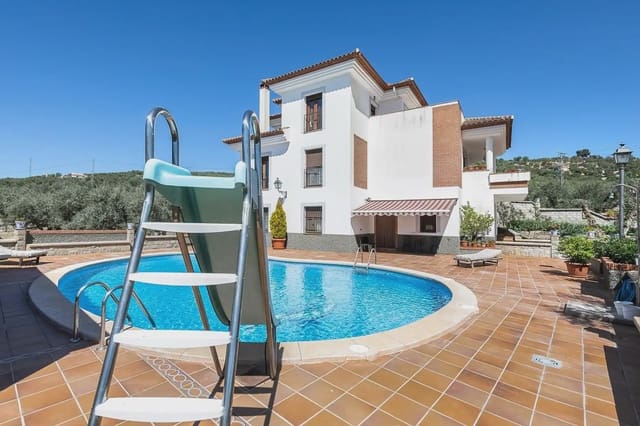 Finca/Hus på landet till salu i Montefrío med pool garage - 790 000 € (Ref: 9837025)