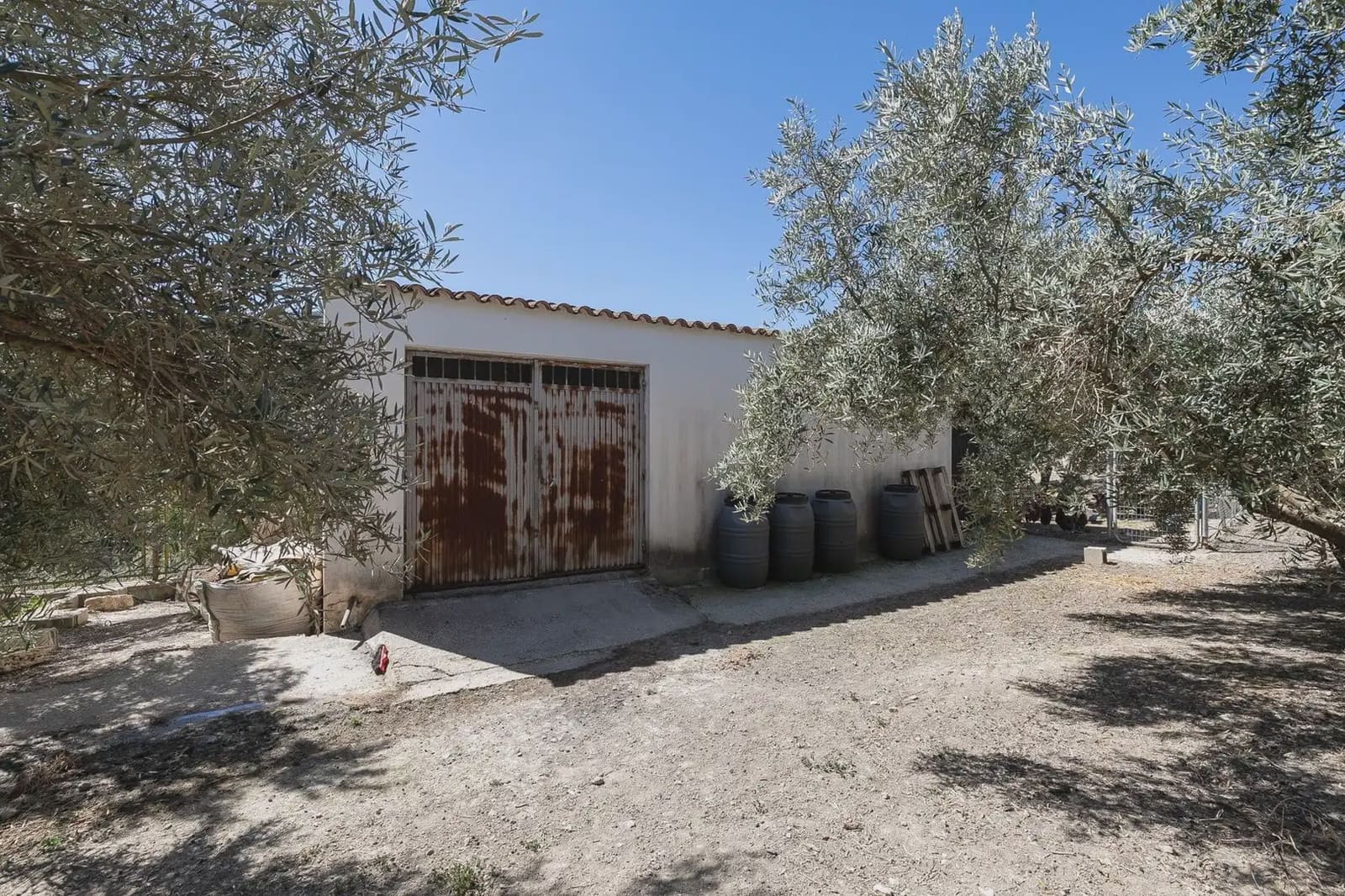 Finca/Country House for sale in Montefrio with pool garage - € 790,000 (Ref: 9837025)