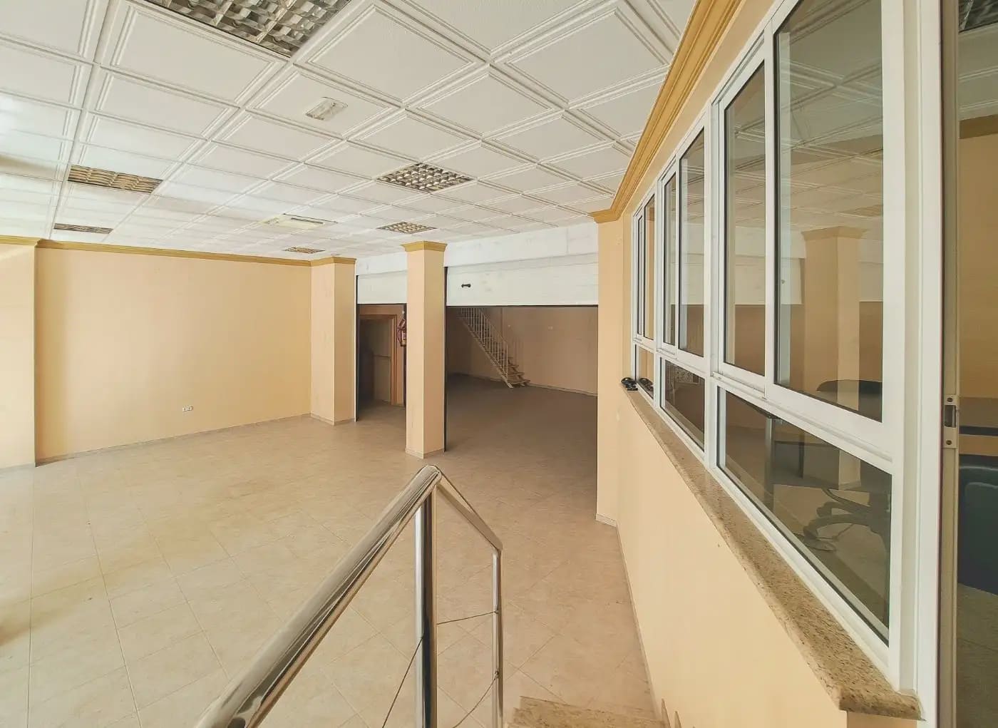Local Comercial en Rincón de la Victoria en venta - 450.000 € (Ref: 9837026)