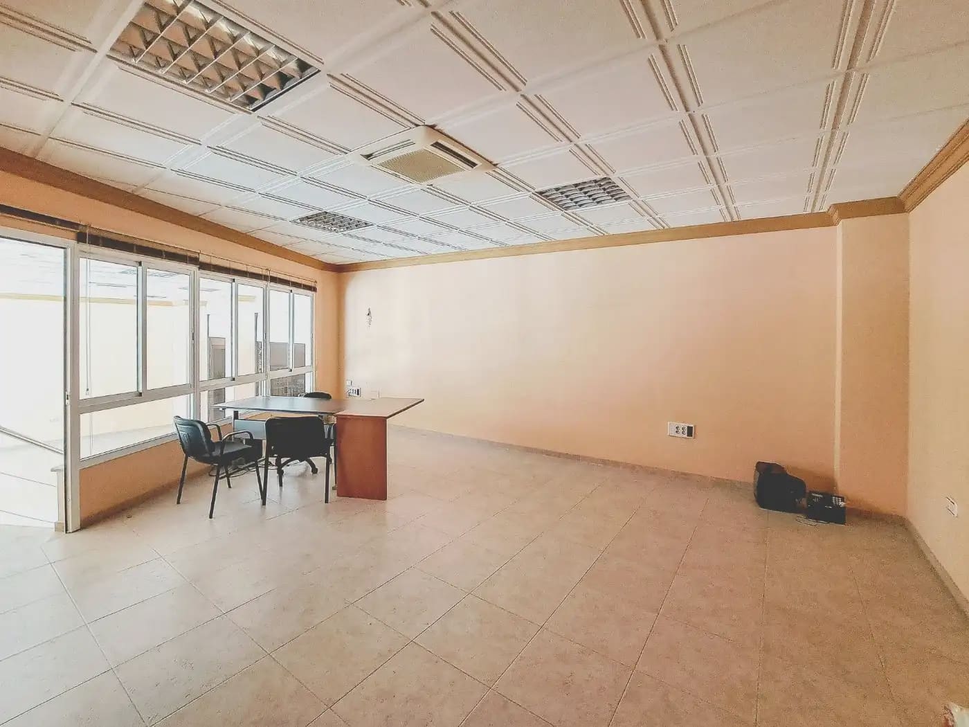 Local Comercial en Rincón de la Victoria en venta - 450.000 € (Ref: 9837026)