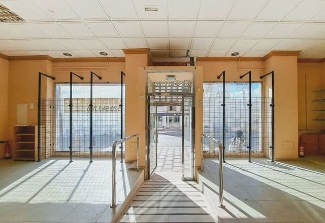 Local Comercial en La Cala del Moral, Rincón de la Victoria en venta - 450.000 € (Ref: 9837026)