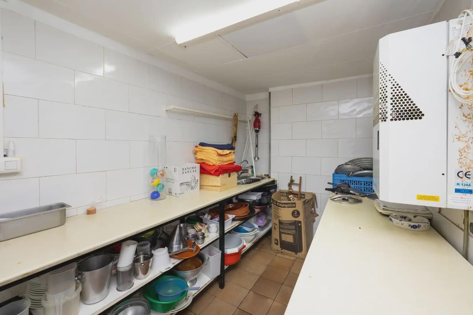 Virksomhed til salg i Ventas de Huelma - € 549.000 (Ref: 9837027)