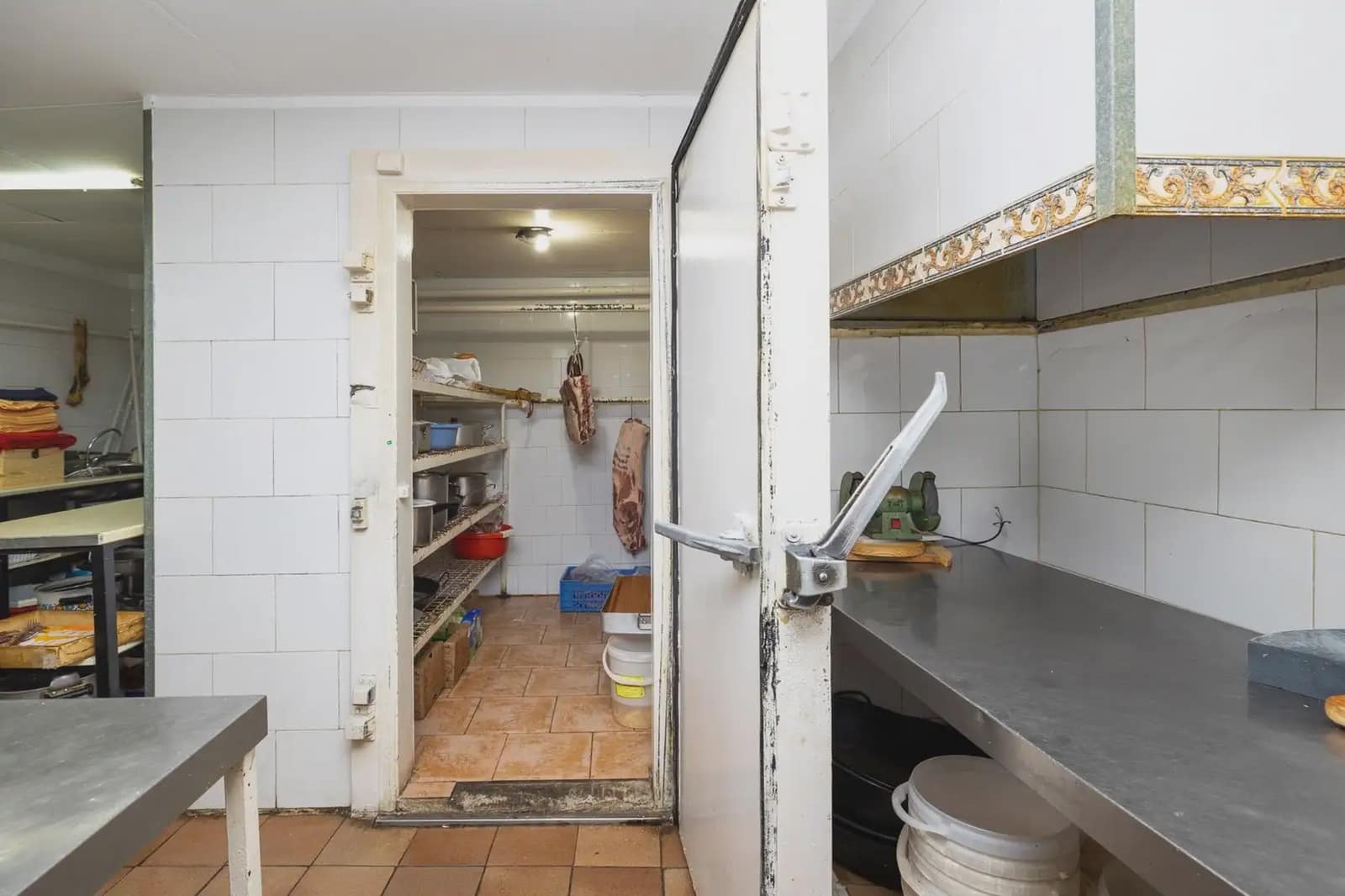 Virksomhed til salg i Ventas de Huelma - € 549.000 (Ref: 9837027)