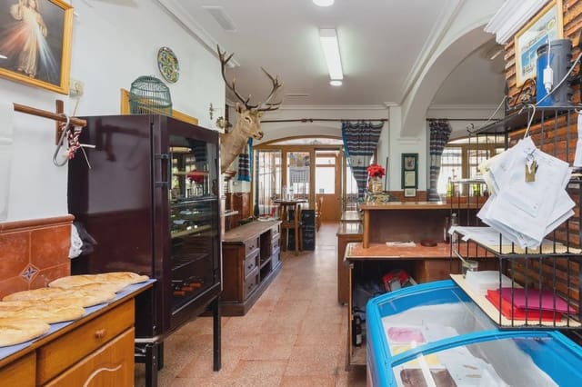 Virksomhed til salg i Ventas de Huelma - € 549.000 (Ref: 9837027)