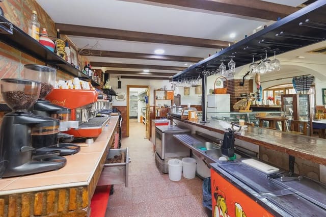 Virksomhed til salg i Ventas de Huelma - € 549.000 (Ref: 9837027)