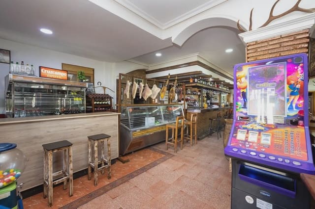 Virksomhed til salg i Ventas de Huelma - € 549.000 (Ref: 9837027)