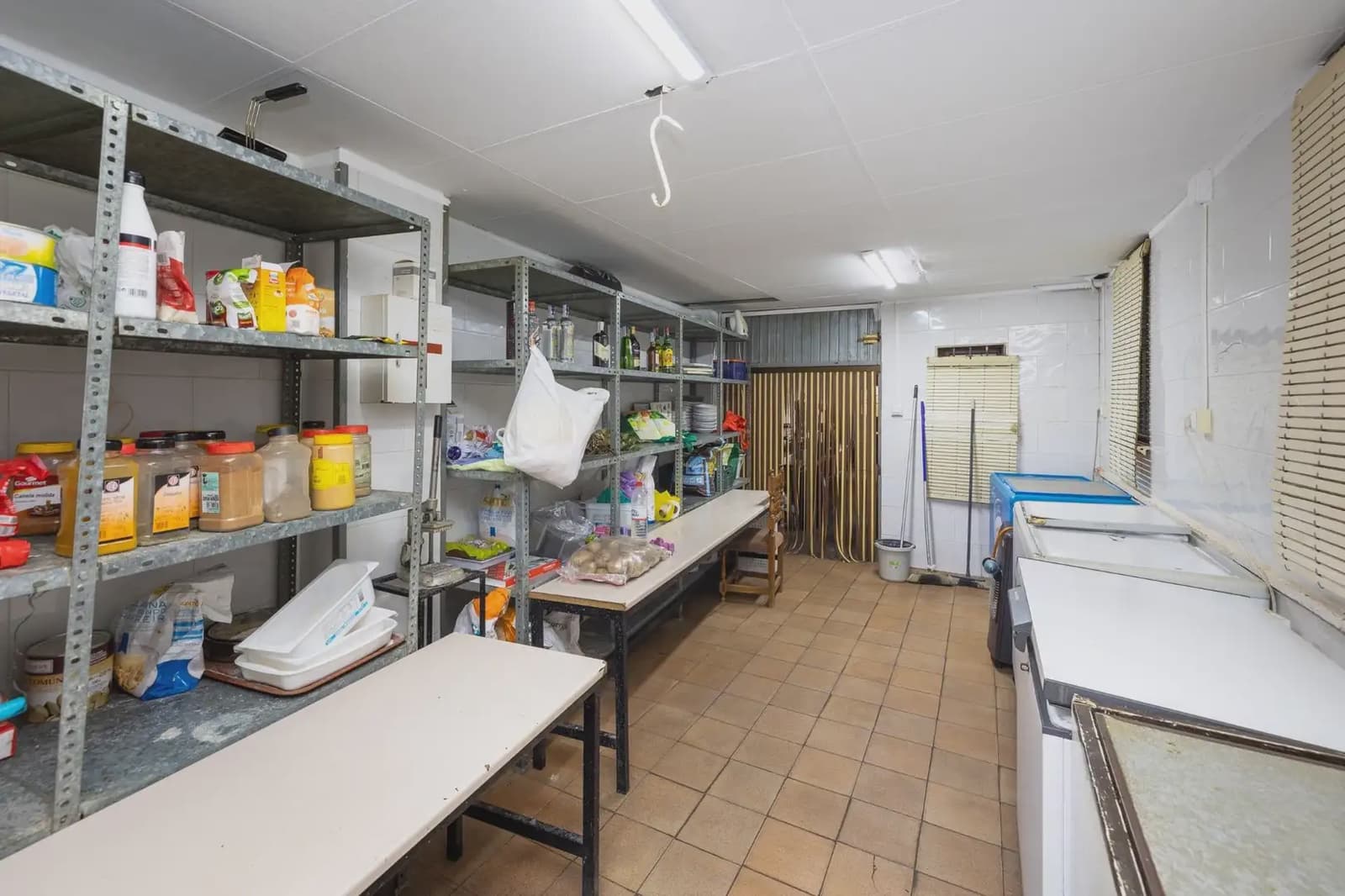 Virksomhed til salg i Ventas de Huelma - € 549.000 (Ref: 9837027)