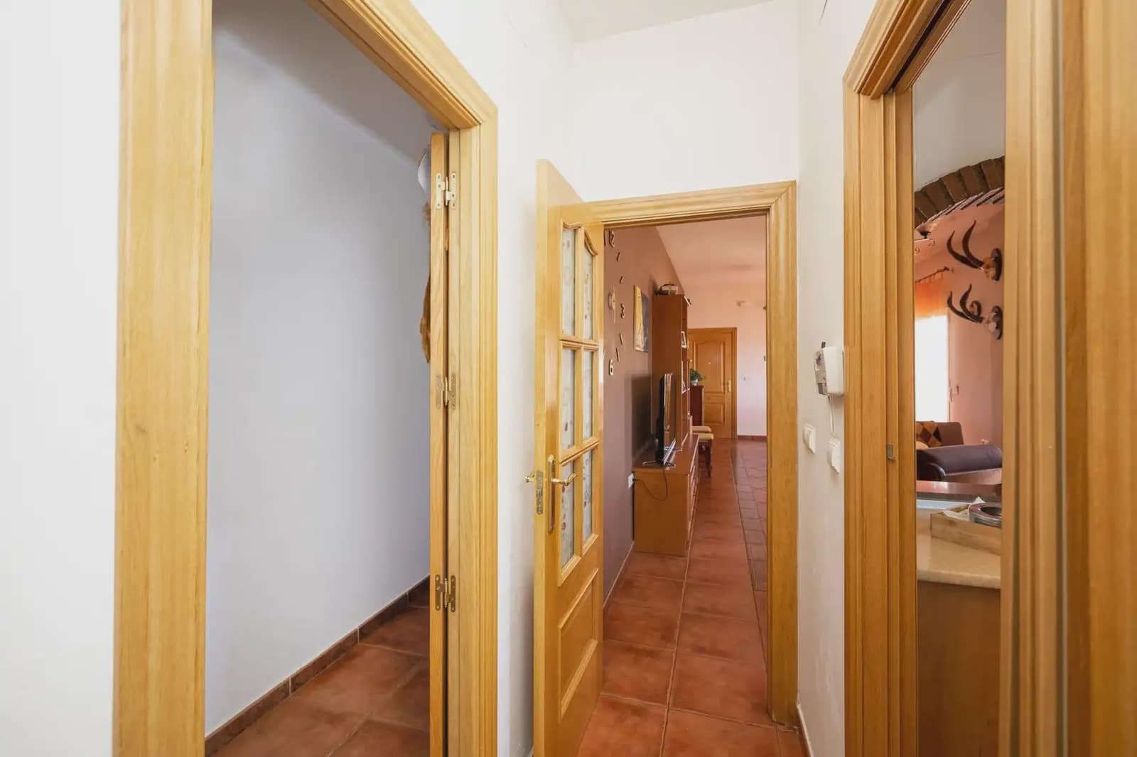 Virksomhed til salg i Ventas de Huelma - € 549.000 (Ref: 9837027)