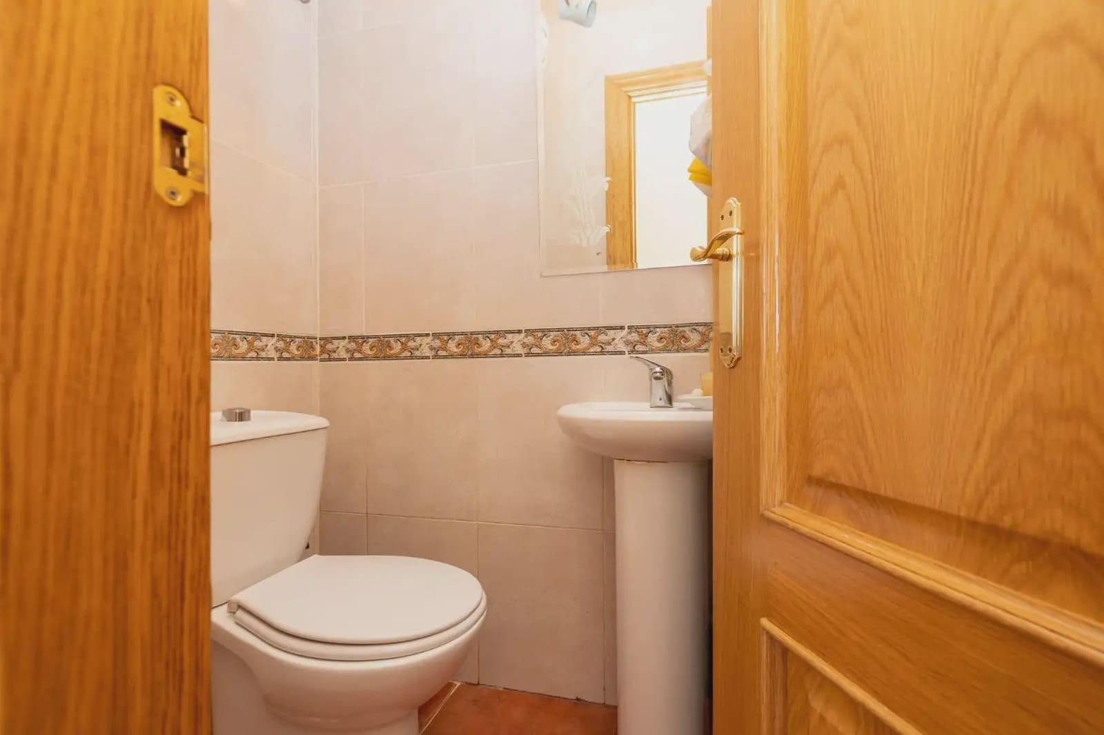 Virksomhed til salg i Ventas de Huelma - € 549.000 (Ref: 9837027)