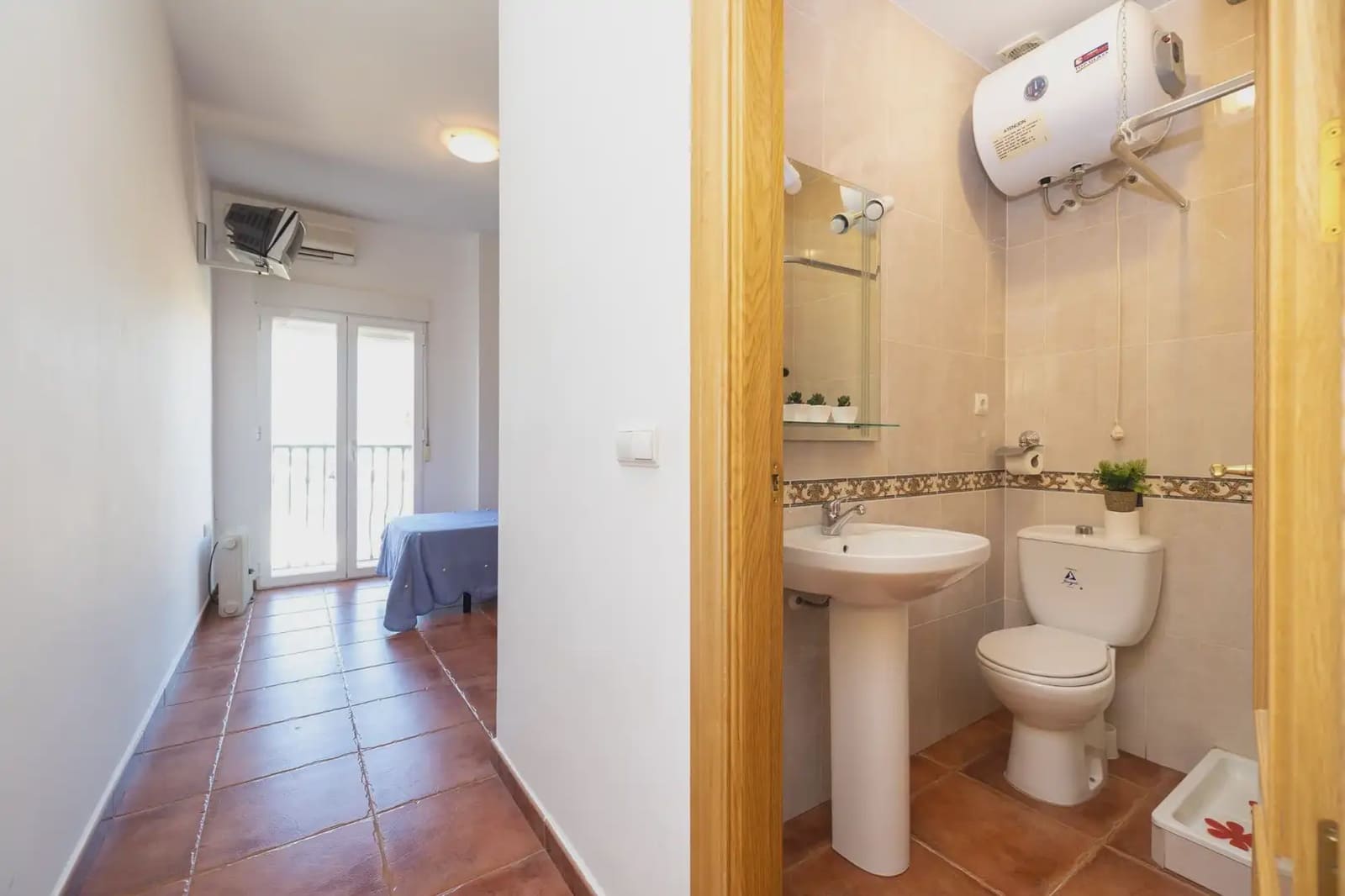 Virksomhed til salg i Ventas de Huelma - € 549.000 (Ref: 9837027)