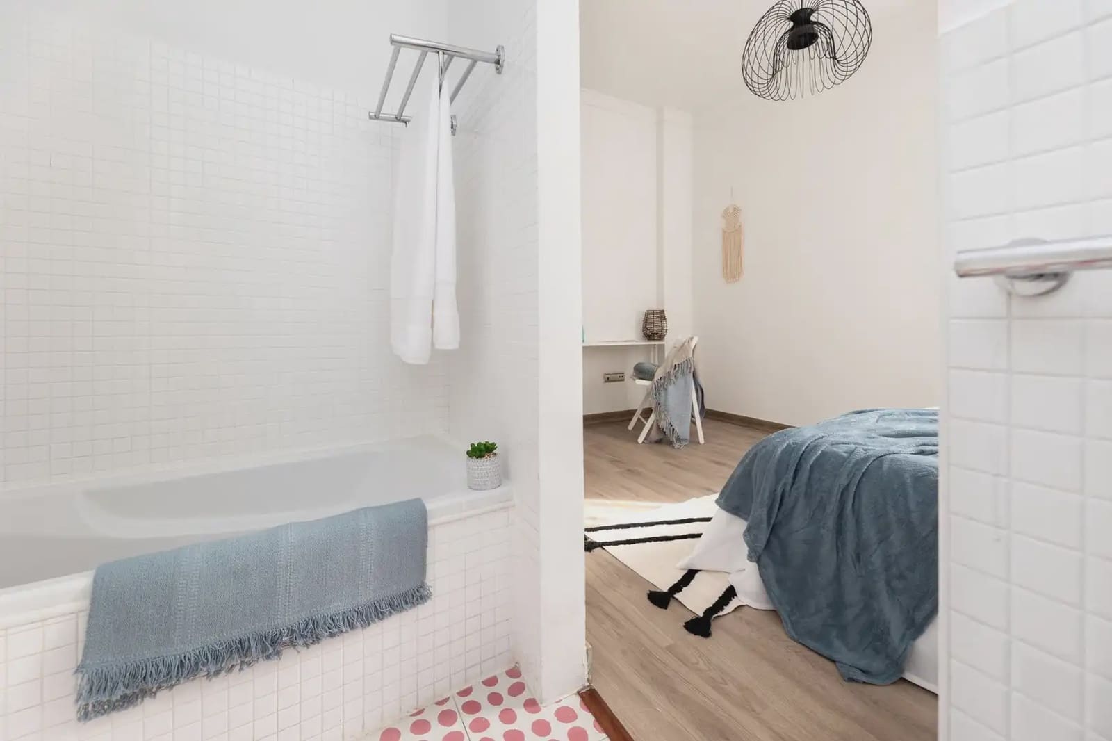 Leilighet til salgs i Granada by - € 299 000 (Ref: 9837028)