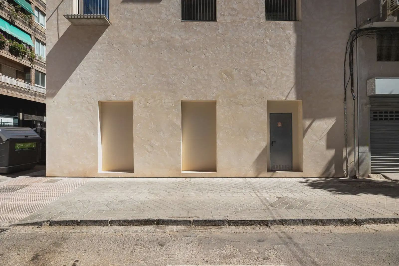 Commercieel te koop in Granada stad - € 350.000 (Ref: 9837030)