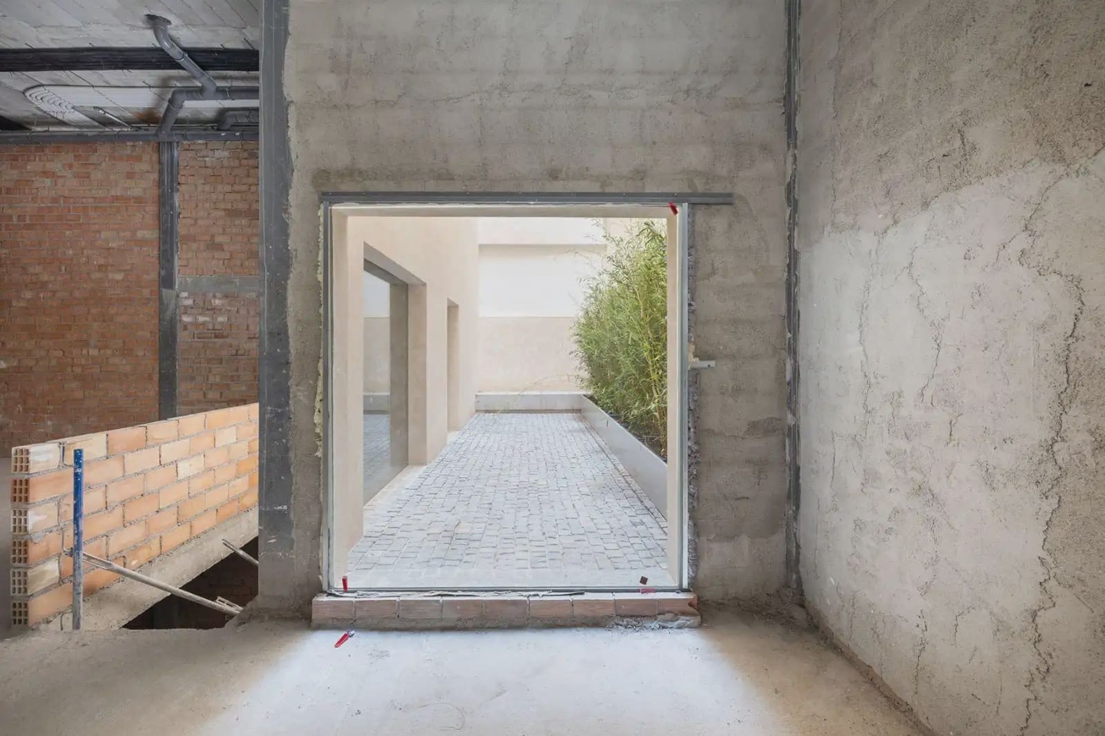 Commercieel te koop in Granada stad - € 350.000 (Ref: 9837030)