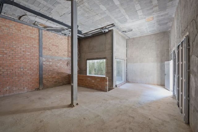 Gewerbe zu verkaufen in Figares, Granada Stadt - 350.000 € (Ref: 9837030)