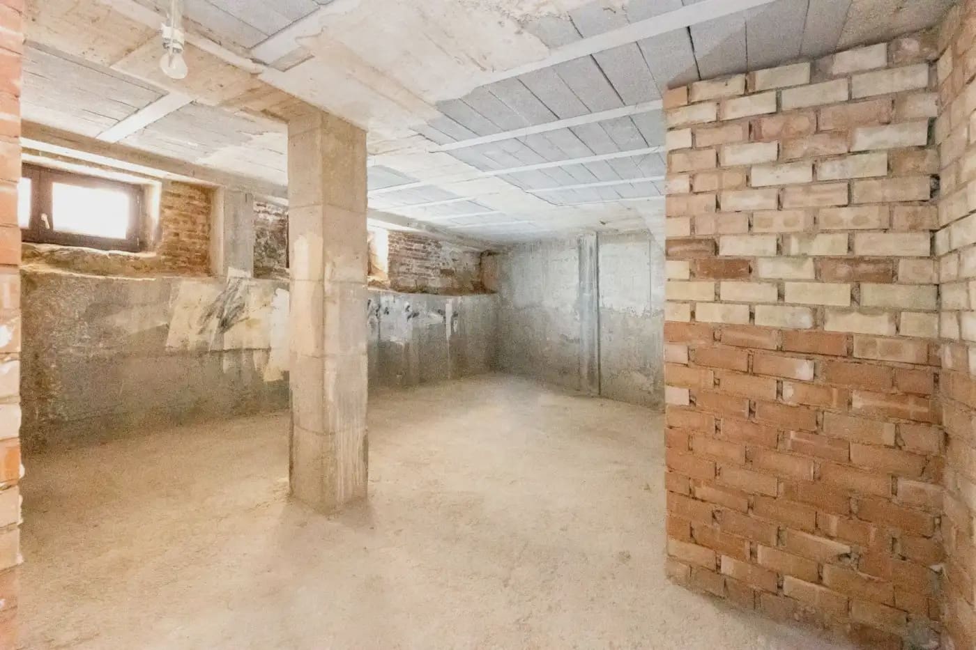 Gewerbe zu verkaufen in Granada Stadt - 100.000 € (Ref: 9837031)
