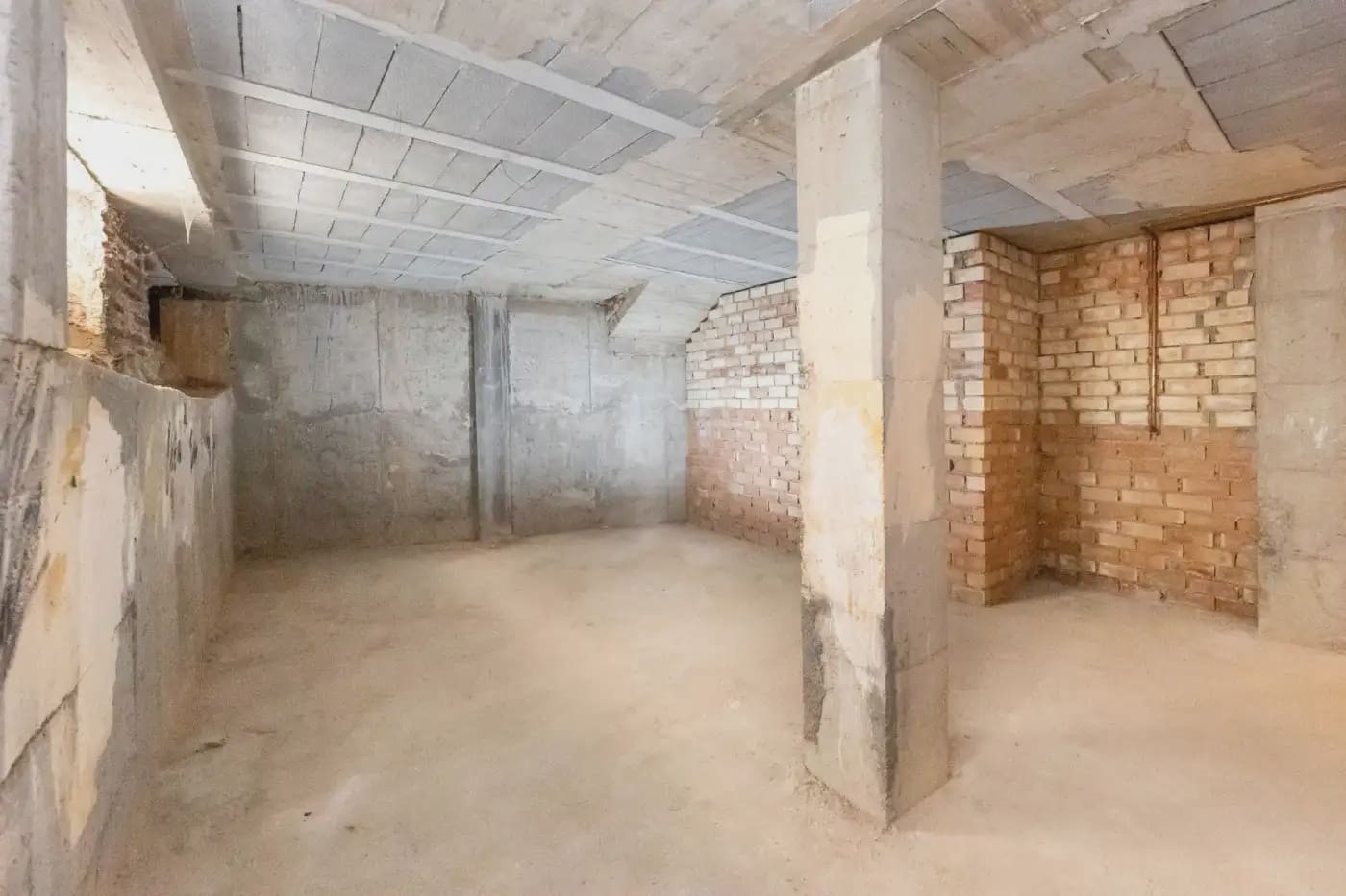 Gewerbe zu verkaufen in Granada Stadt - 100.000 € (Ref: 9837031)