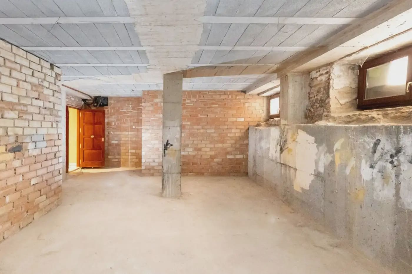 Gewerbe zu verkaufen in Granada Stadt - 100.000 € (Ref: 9837031)