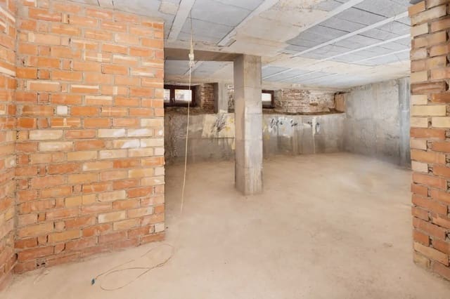 Erhverv til salg i San Matías - Realejo, Granada by - € 100.000 (Ref: 9837031)