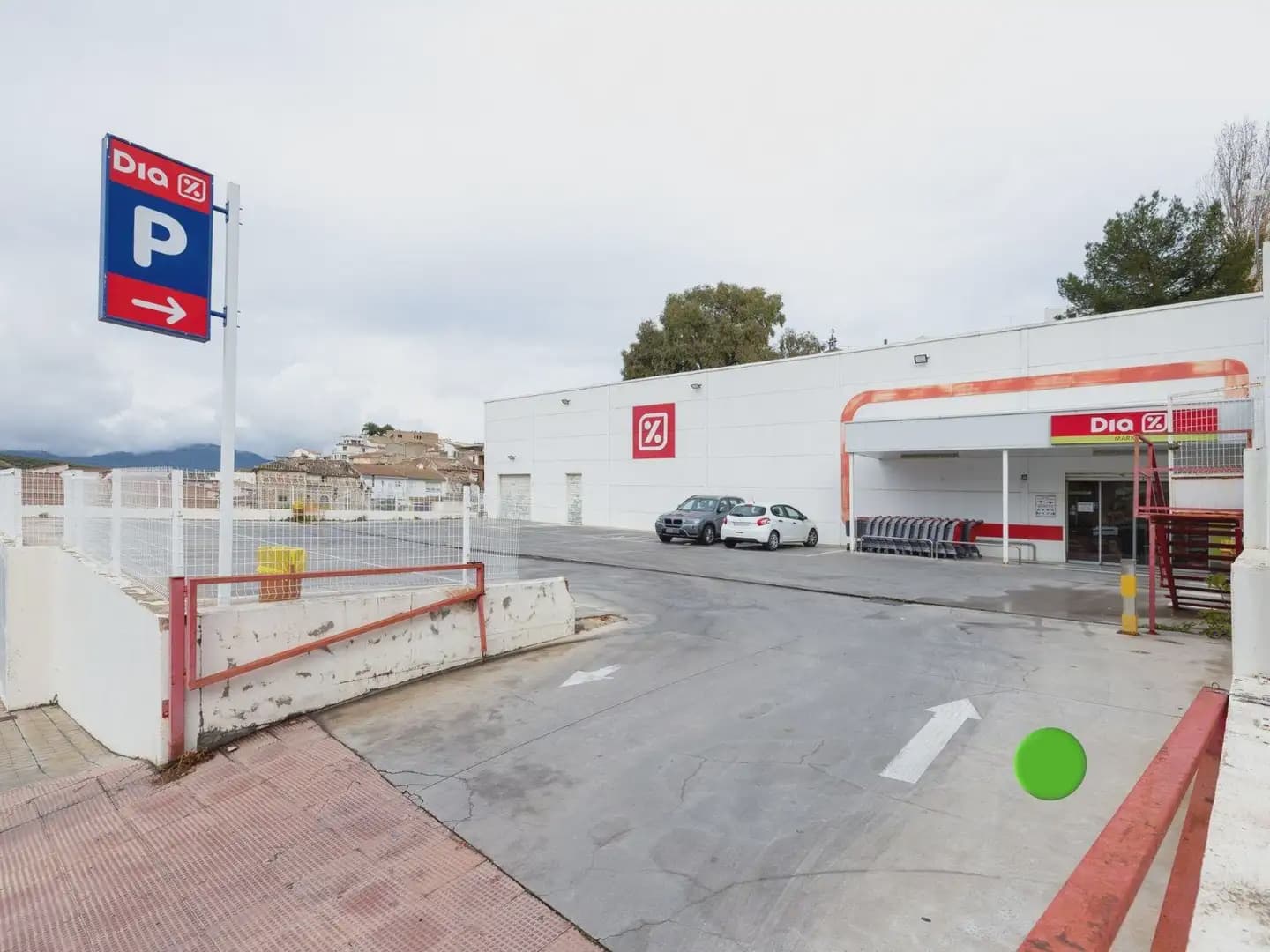 Commercial for sale in Castillo de Locubin - € 550,000 (Ref: 9837034)