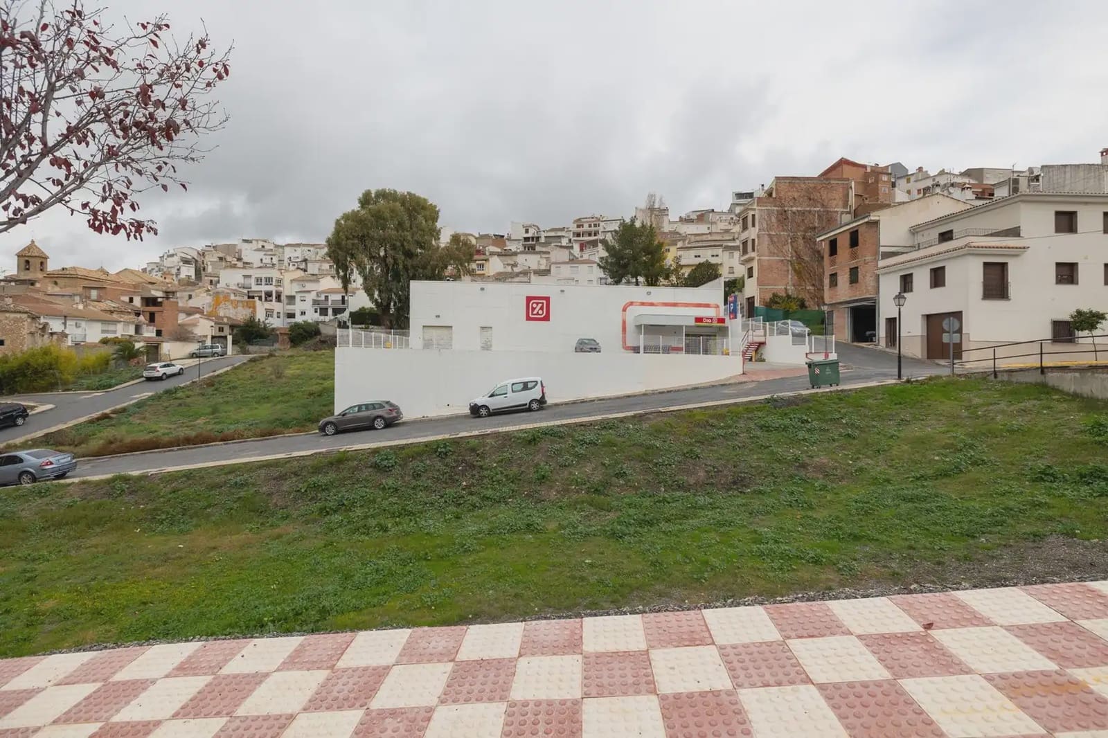 Commercial for sale in Castillo de Locubin - € 550,000 (Ref: 9837034)
