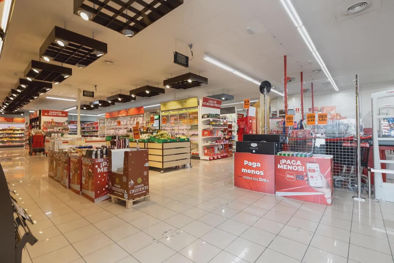 Commercial for sale in Castillo de Locubin - € 550,000 (Ref: 9837034)