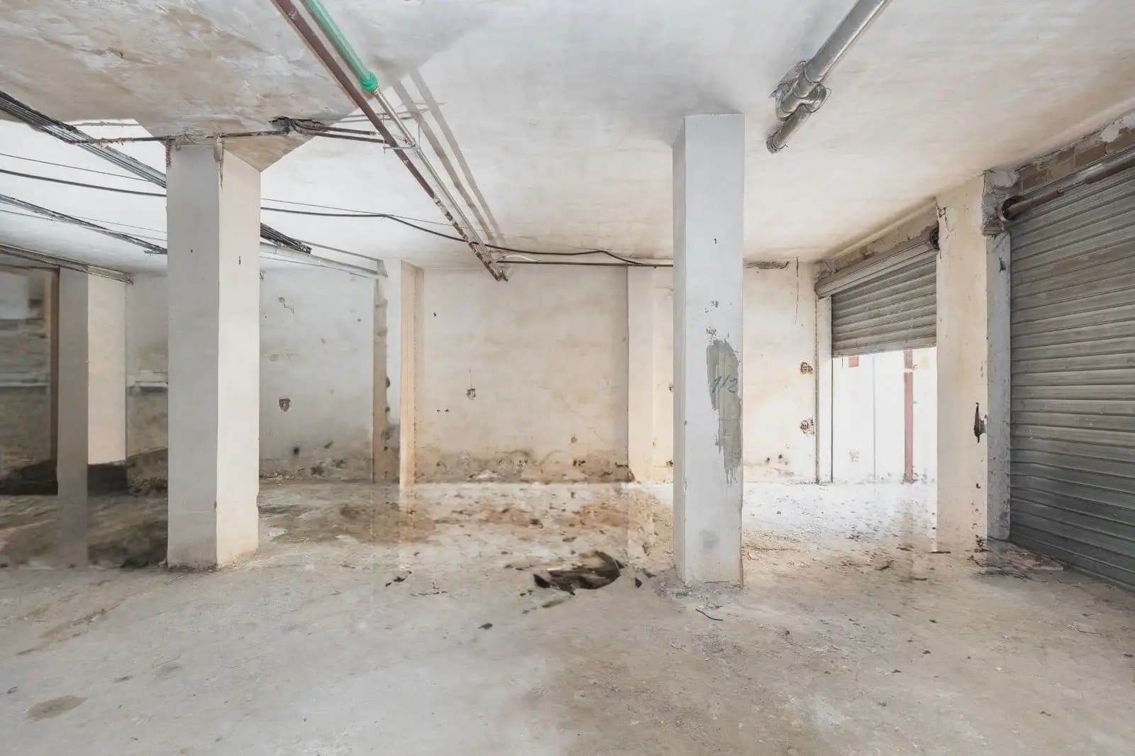 Local Comercial en Granada ciudad en venta - 159.900 € (Ref: 9837037)
