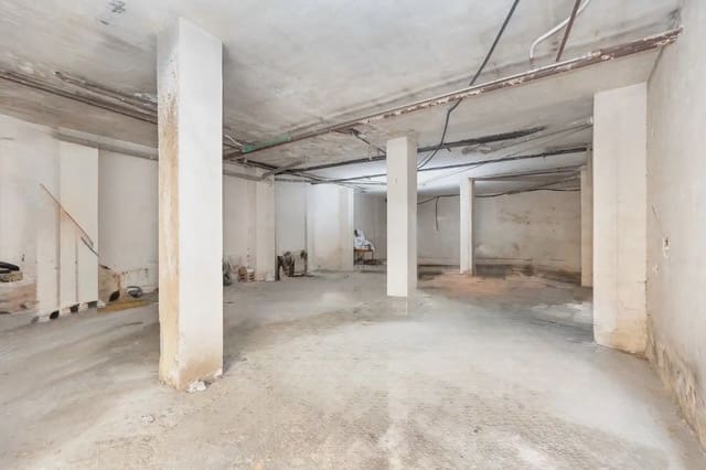 Local Comercial en San Francisco Javier, Granada ciudad en venta - 159.900 € (Ref: 9837037)