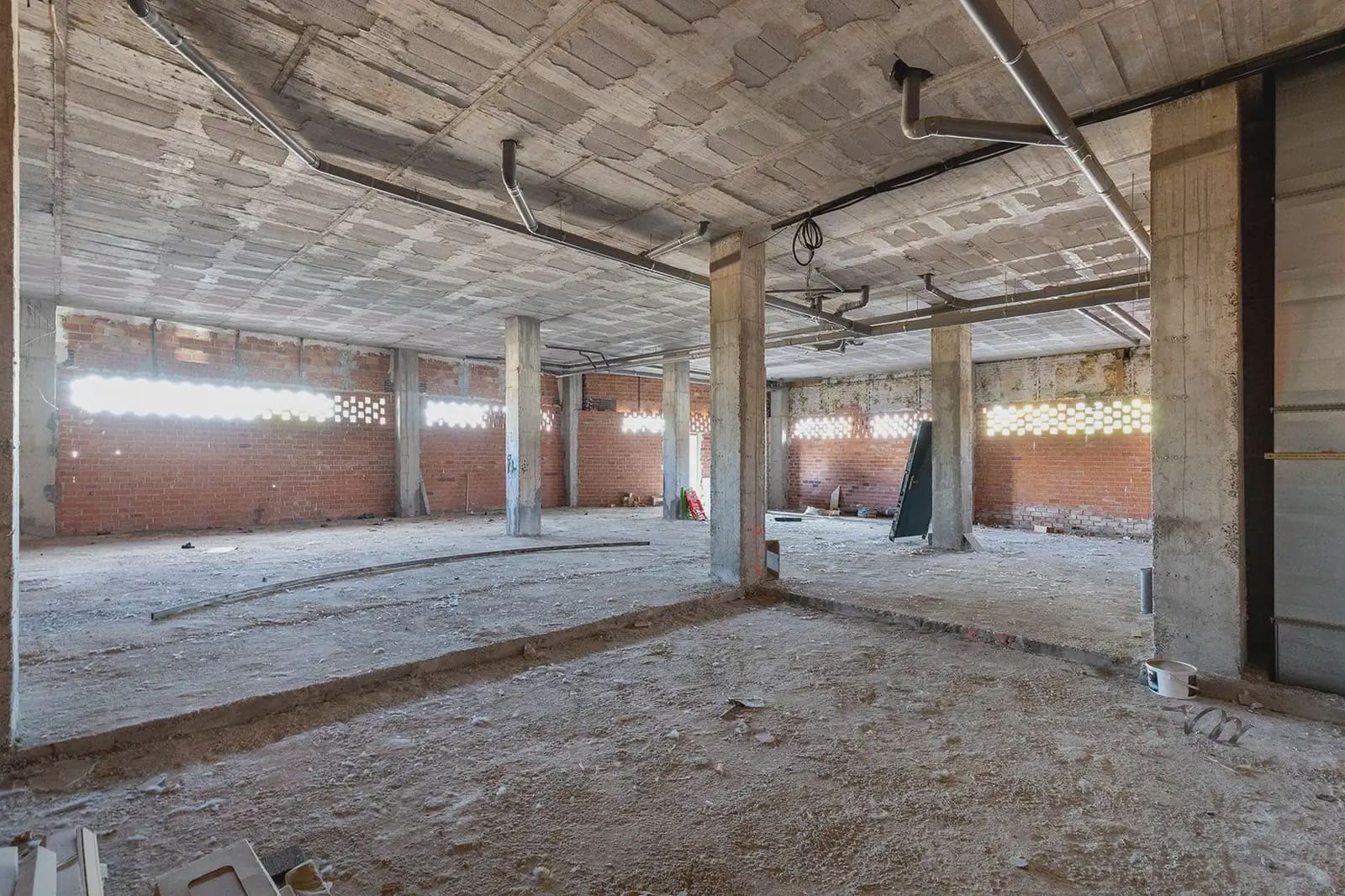Commerciale in vendita in Armilla - 500.000 € (Rif: 9837039)