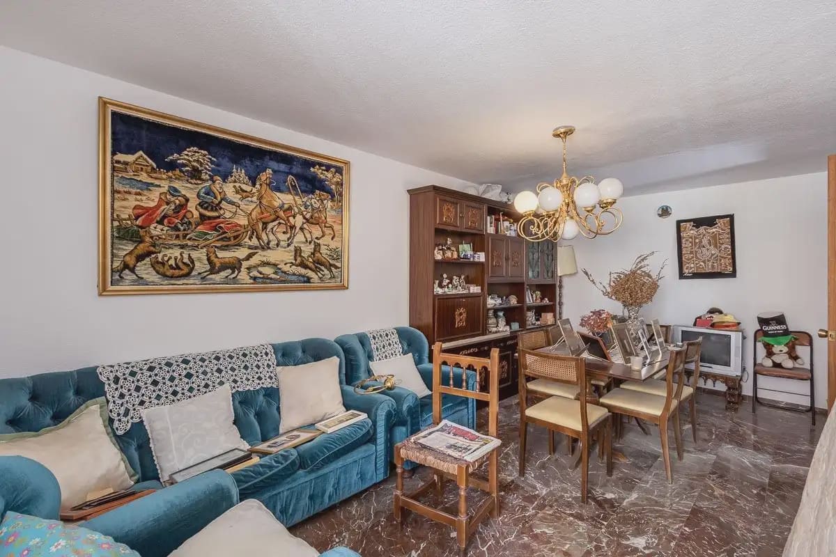 Flat for sale in Guadix - € 120,000 (Ref: 9837041)