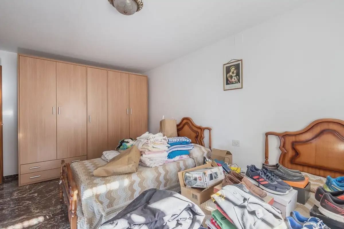 Flat for sale in Guadix - € 120,000 (Ref: 9837041)
