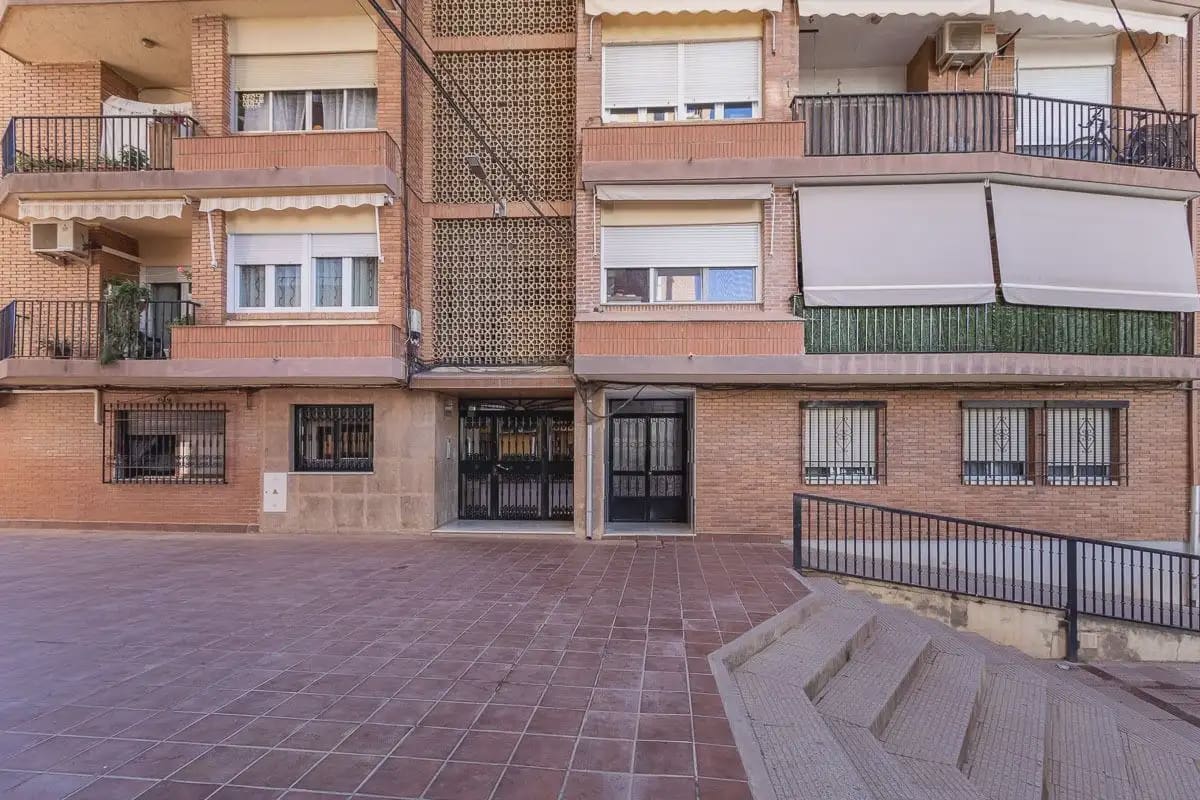 Flat for sale in Guadix - € 120,000 (Ref: 9837041)