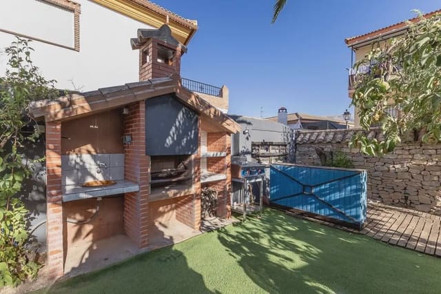 Villa til salg i Iznalloz med swimmingpool garage - € 398.000 (Ref: 9837042)