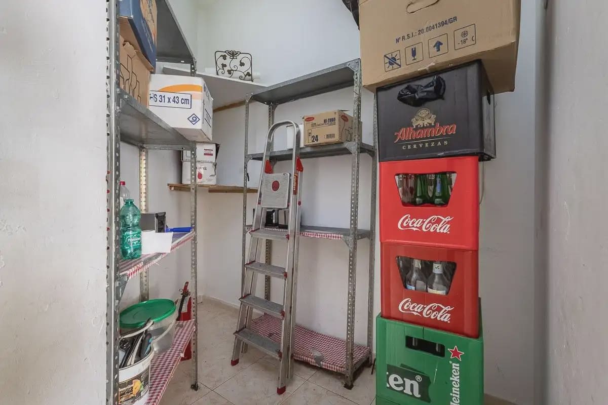 Local Comercial en Granada ciudad en venta - 149.000 € (Ref: 9837044)