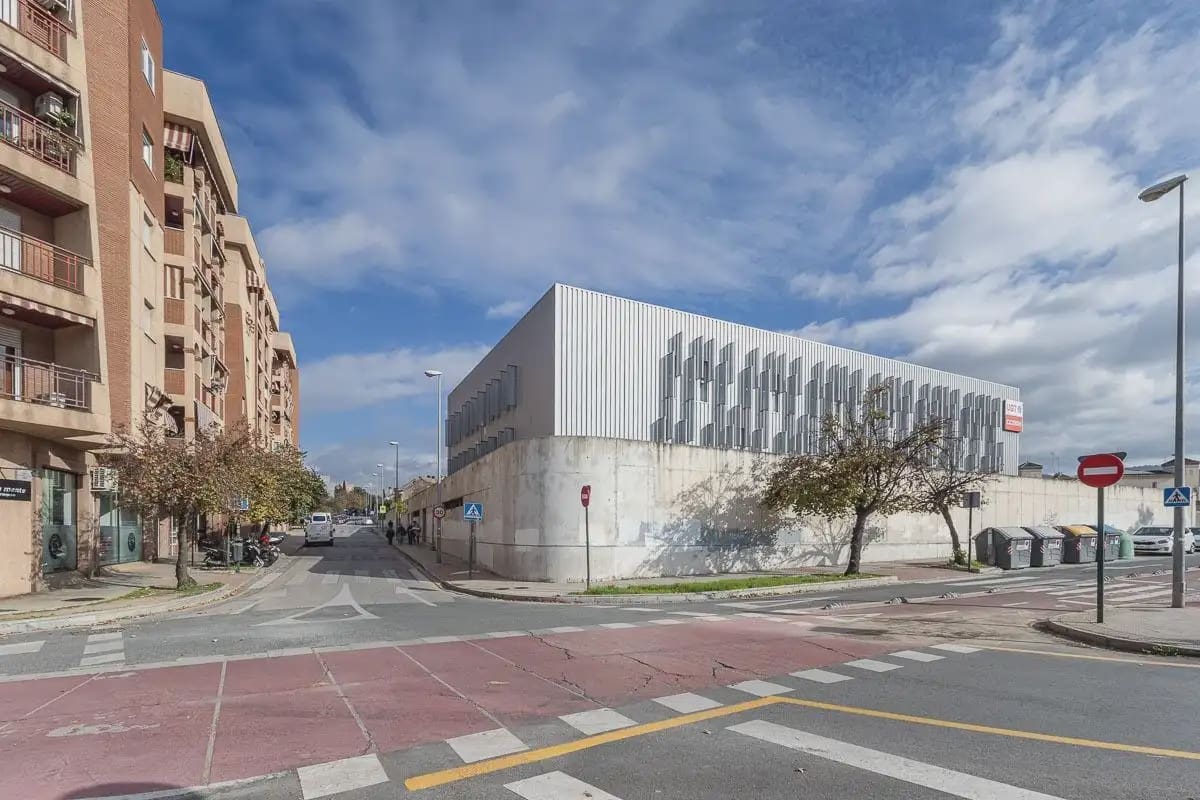 Local Comercial en Granada ciudad en venta - 149.000 € (Ref: 9837044)