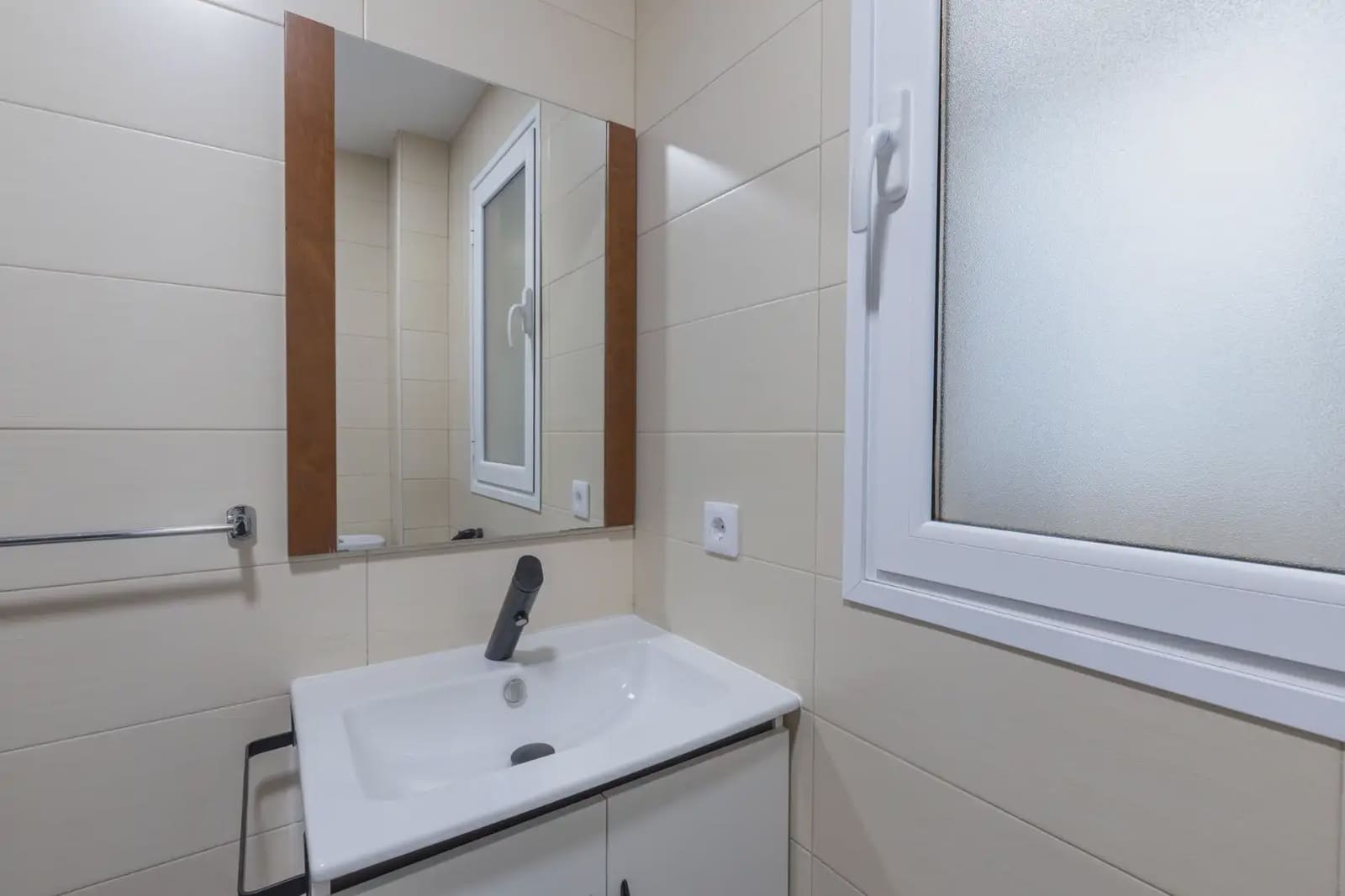 Lejlighed til salg i Granada by - € 249.000 (Ref: 9837045)