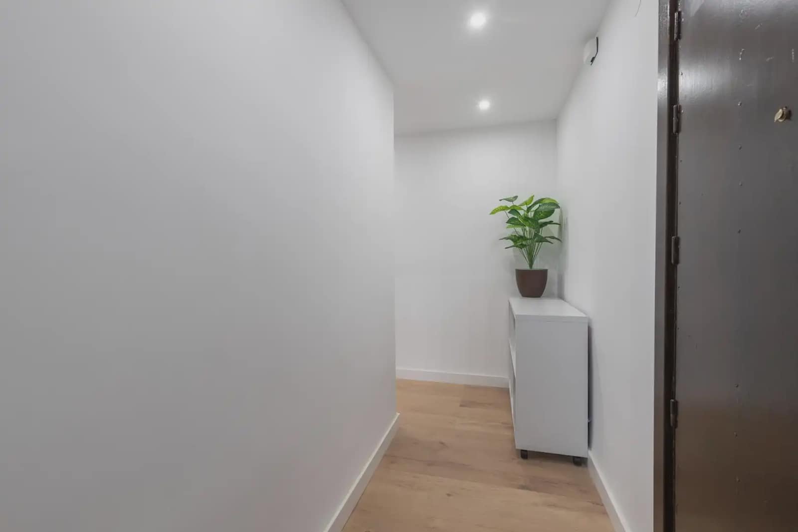 Lejlighed til salg i Granada by - € 249.000 (Ref: 9837045)