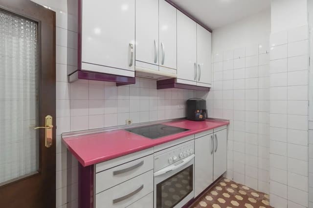 Mieszkanie na sprzedaż w Camino de Ronda - Rosaleda, Miasto Grenada - 249 000 € (Ref: 9837045)