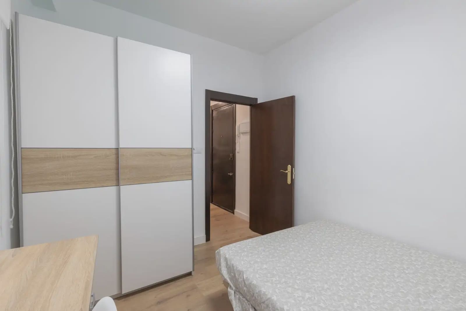 Lejlighed til salg i Granada by - € 249.000 (Ref: 9837045)