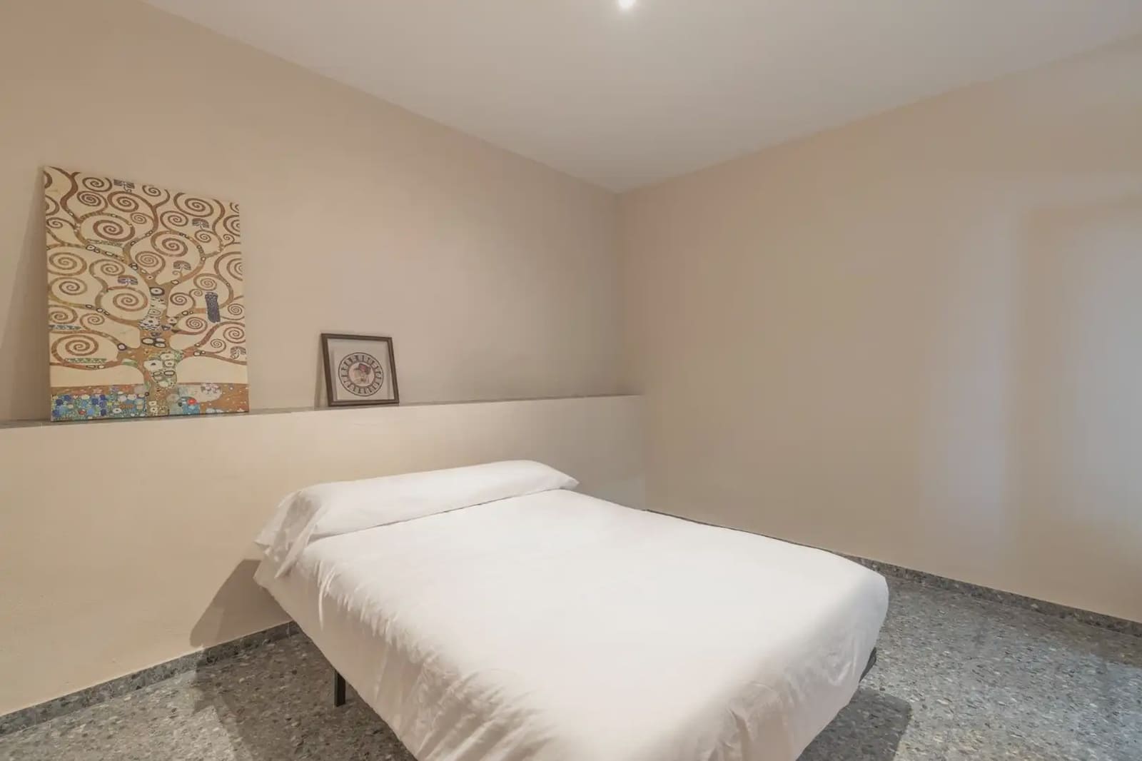 5 Zimmer Villa zu verkaufen in Huetor Santillan mit Pool - 285.000 € (Ref: 9837046)