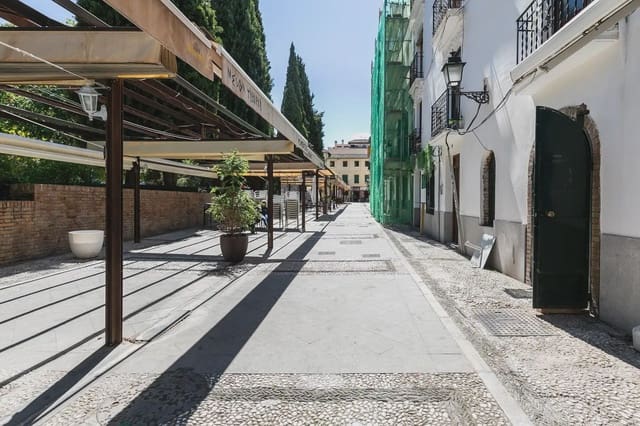 Comercial para venda em Pedanias de Granada, Granada cidade - 189 000 € (Ref: 9837047)
