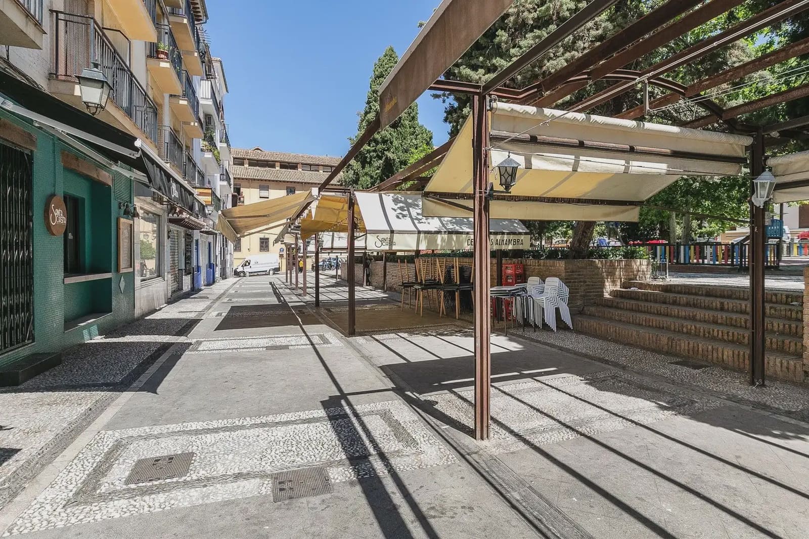 Comercial para venda em Granada cidade - 189 000 € (Ref: 9837047)