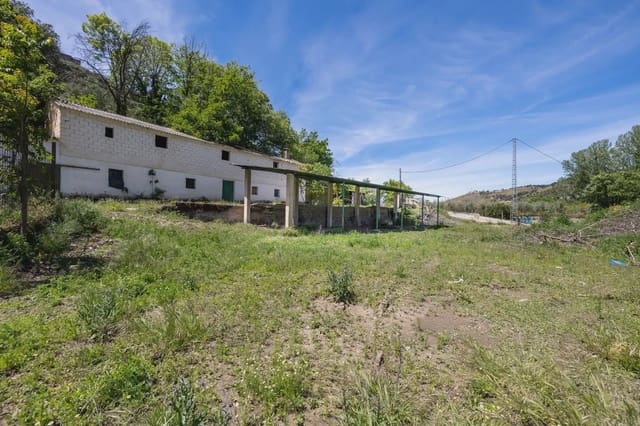 Teren niezagospodarowany na sprzedaż w Miasto Grenada - 400 000 € (Ref: 9837051)