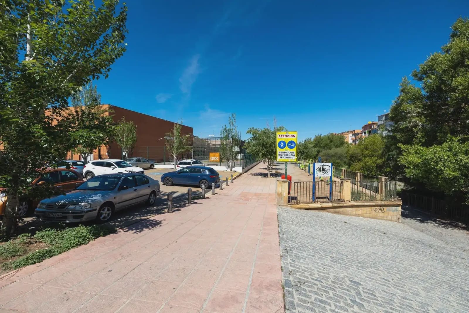Teren niezagospodarowany na sprzedaż w Miasto Grenada - 400 000 € (Ref: 9837051)